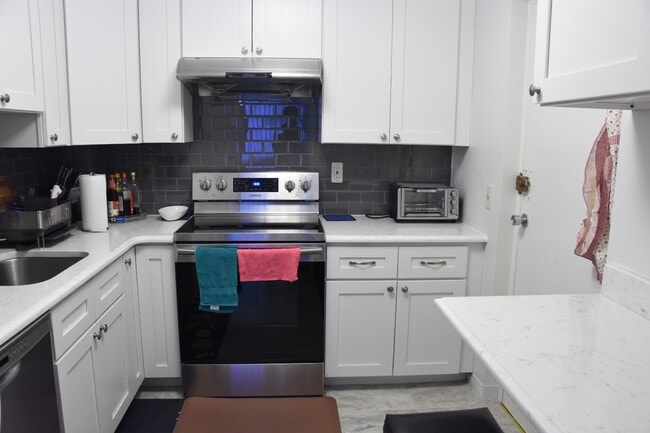 Building Photo - 269 Harvard St Unit 24 Rental
