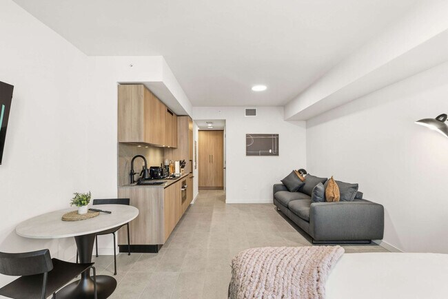 Photo - 121 NE 5th St Unit SI FL4-ID1501437P