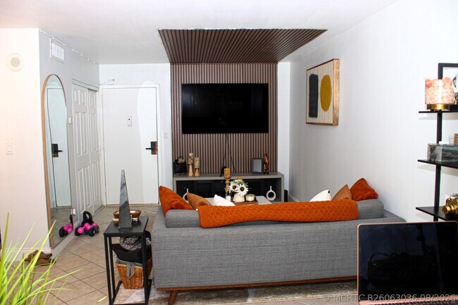 Photo - 17011 N Bay Rd Unit 104