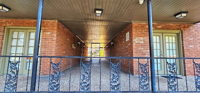 Photo - 11550 Chimney Rock Rd Unidad True