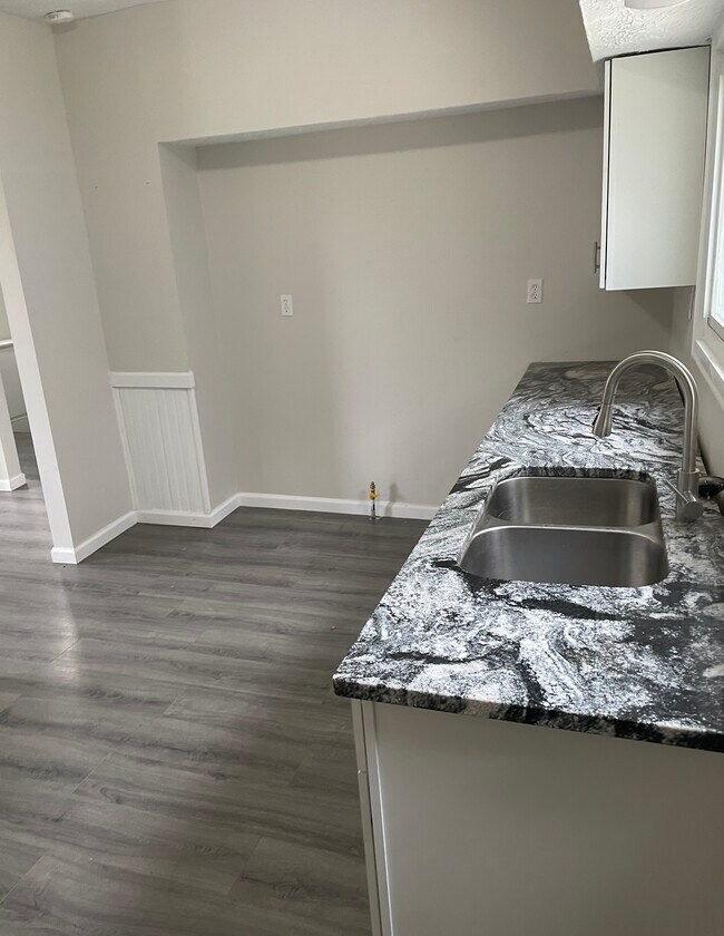 Photo - 37 Magnolia Ave