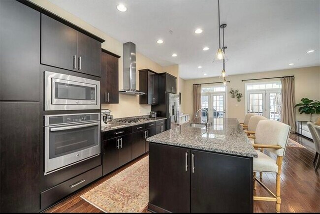 Photo - 323 Osona Ln