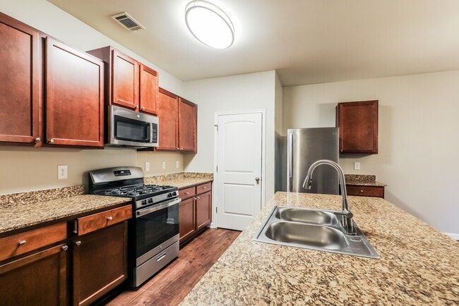 Photo - 700 Feldwood Ln