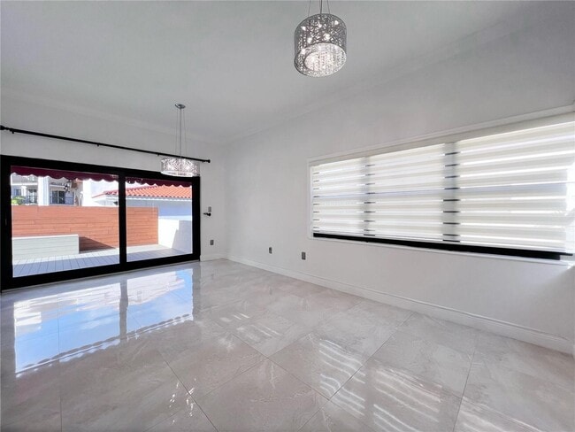 Photo - 1890 Brickell Ave
