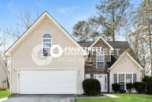 Building Photo - 4 Bedroom Pet-Friendly Home in Lithonia, GA with Main Street Renewal