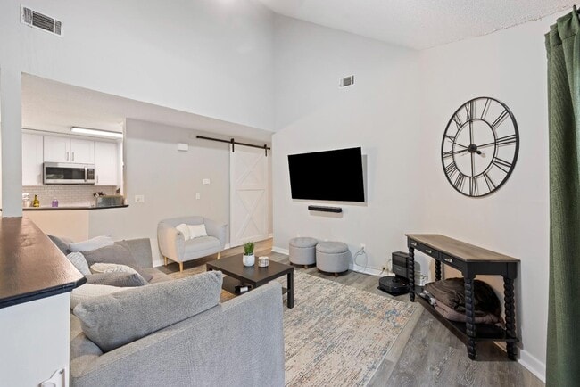 Photo - 340 Sandpiper Dr