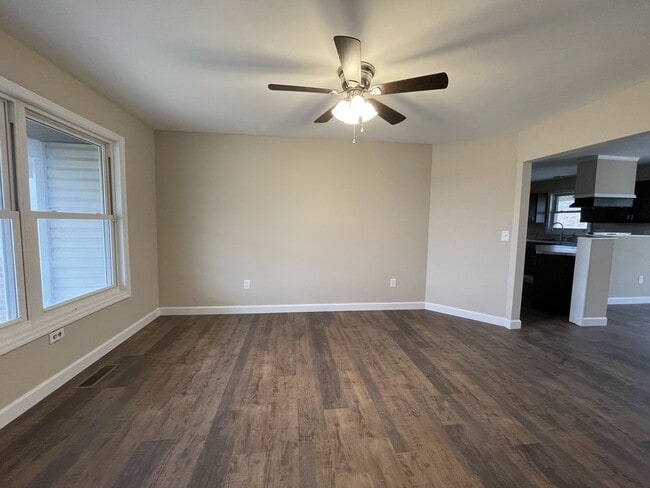 Photo - FOR RENT! 6 Bedroom 3 Bathroom in Moscow Mills, MO!