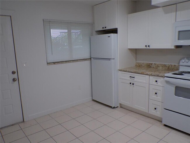 1258 Barbara Dr Unit 106