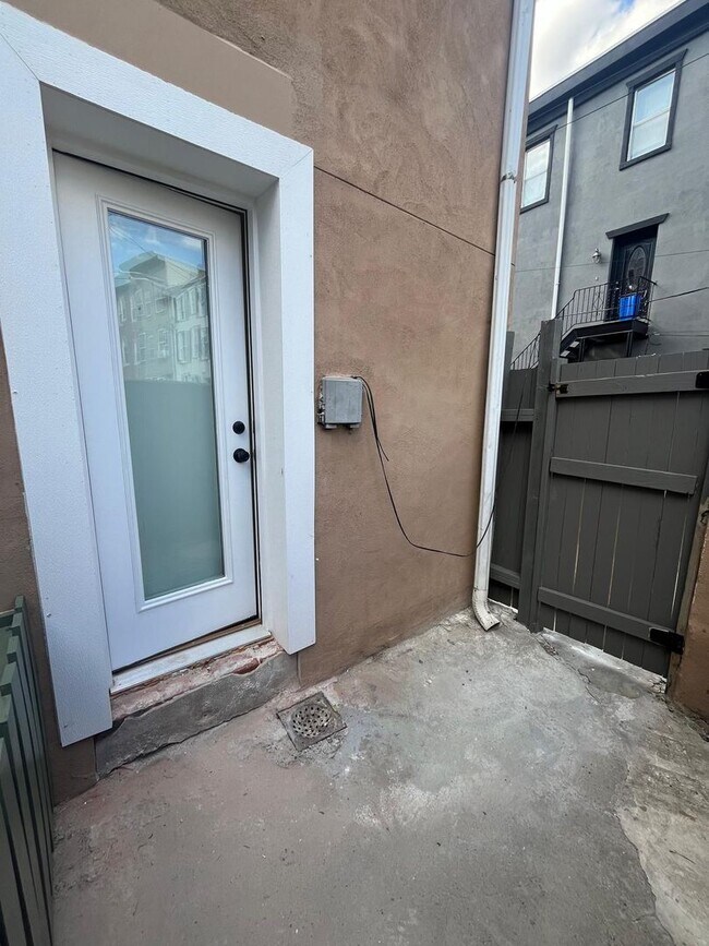 Photo - Beautiful Unit in  unit in a good location in south Philly Unit 1