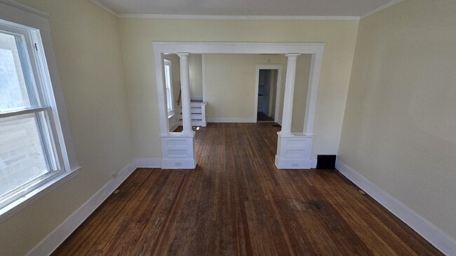 Photo - Move in Special: Security Deposit reduced to $750!!! Limited time!!