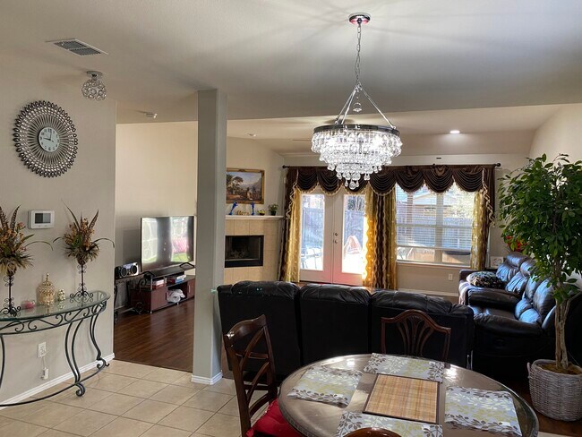 Photo - 3905 Jeanette Ln