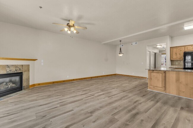 Photo - 1684 Fox Hollow Ln