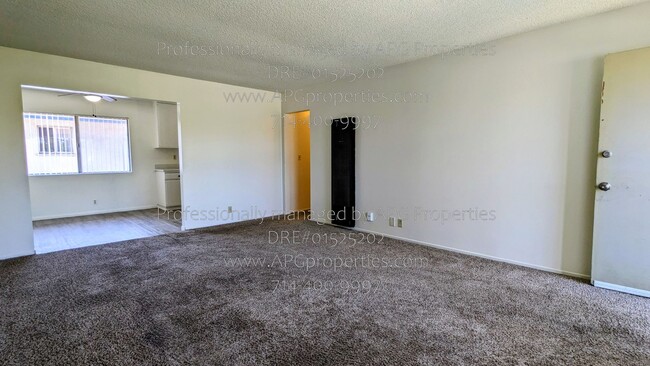 Photo - 1810 W Greenleaf Ave Unidad 3