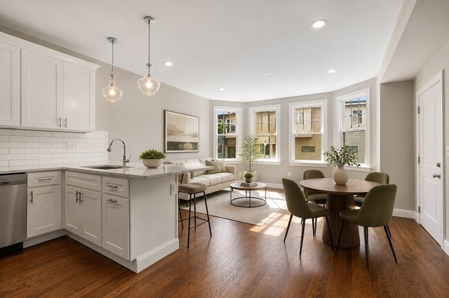 Building Photo - 92 Bennington St Unit 1
