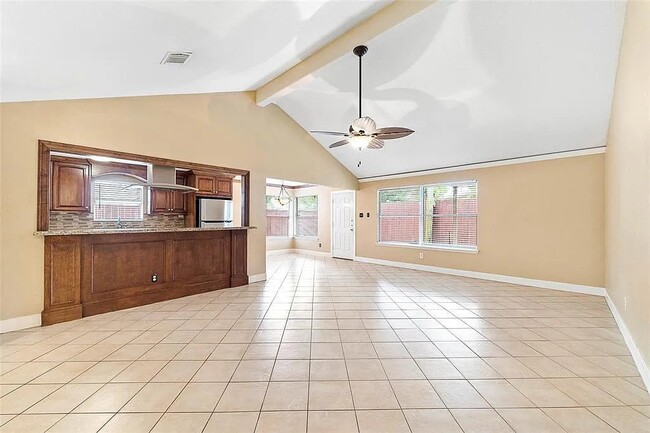 Building Photo - 7811 Fall Glen Dr Rental