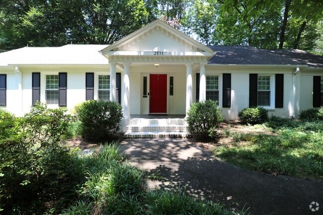Building Photo - 2833 Wesleyan Ln Rental