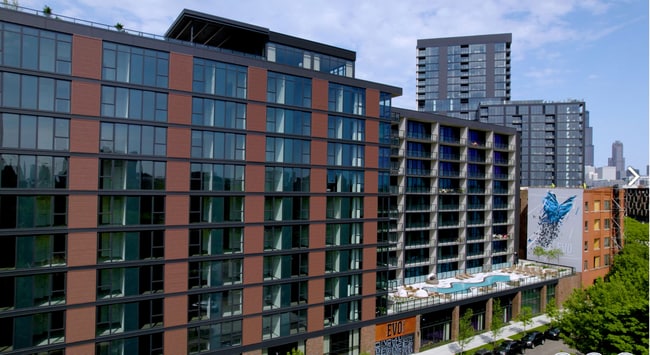 Photo - 1380 W Randolph St Unit 725