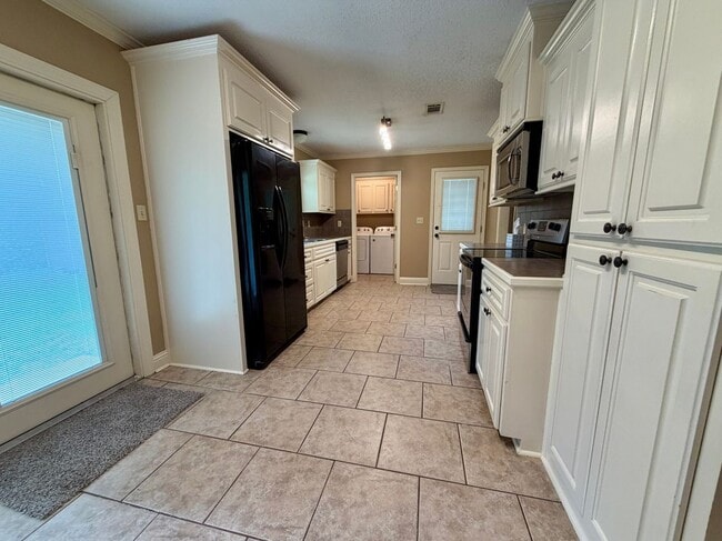 Photo - 106 Hickory Dr