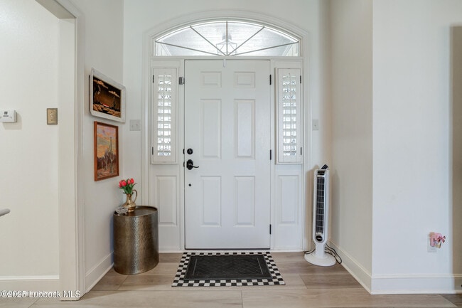 Photo - 5512 103rd St