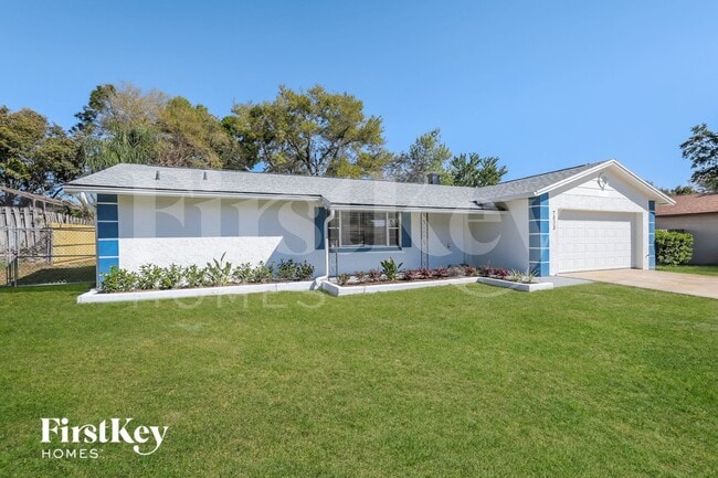 Photo - 7033 Crestlake Dr