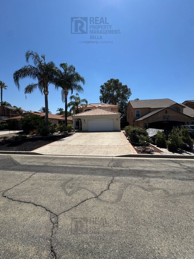 Photo - Waterfront Living in Canyon Lake! House
