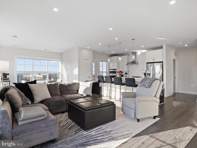 Building Photo - 100 St Ives Pl Unit 402