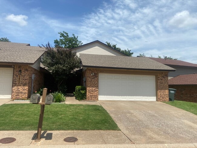 Building Photo - Beautiful 2 bed 2 bath home in a great location!!