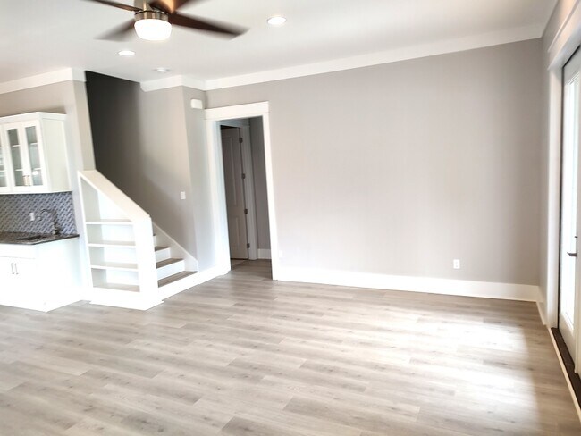 Photo - 4088 Biltmore Ave