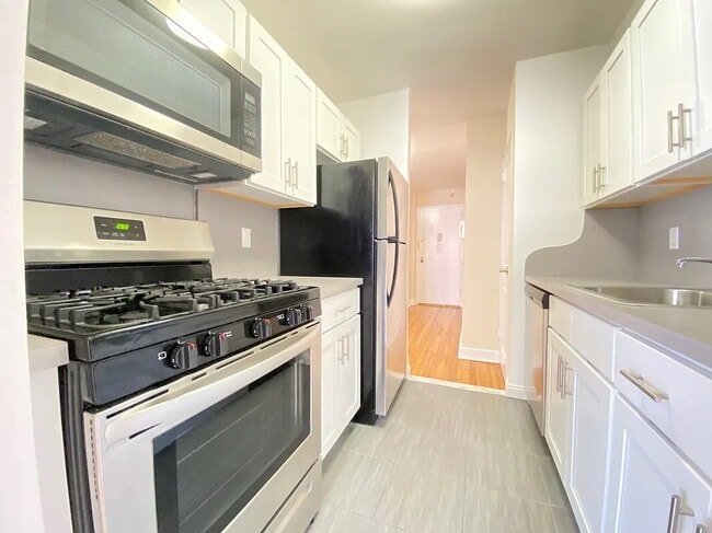 Photo - 232 Avenue B