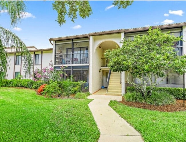 Photo - 2114 SW Silver Pine Way Condo