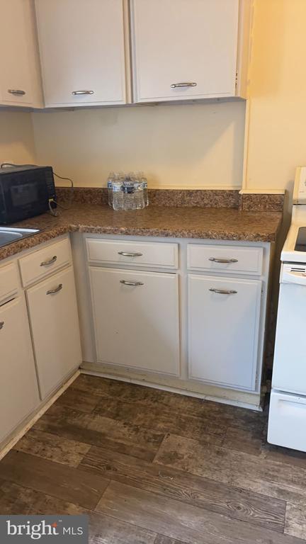 102 W Main St Unit A