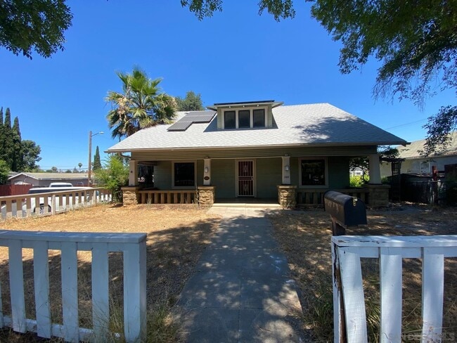 Photo - 208 W 7th Ave Casa