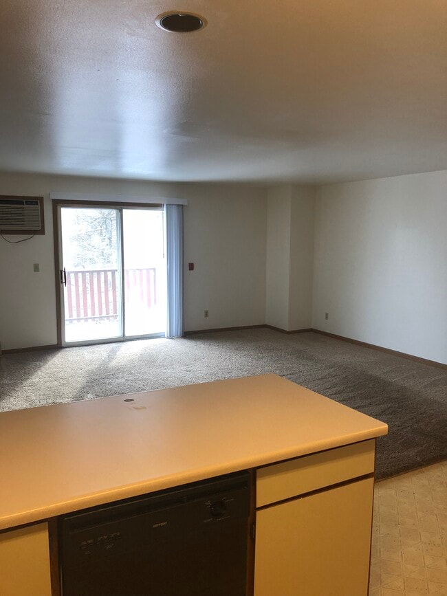 Living room - Cimarron Court