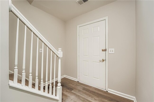 Photo - 1699 Cedar Bluff Way