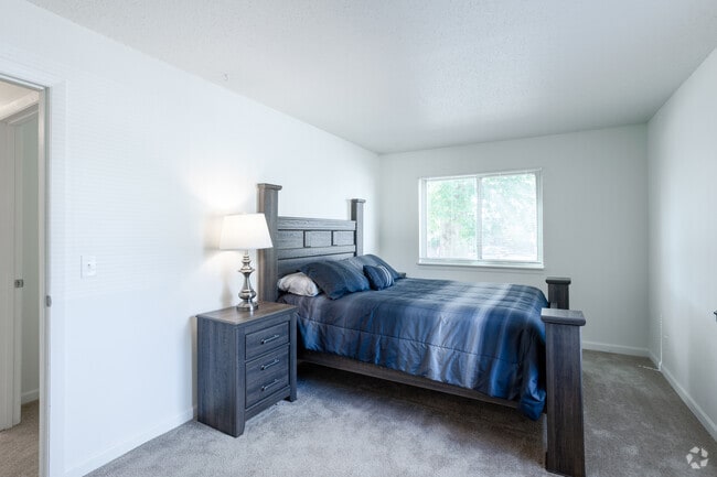2BR, 2BA - St. Moritz - Primary Bedroom