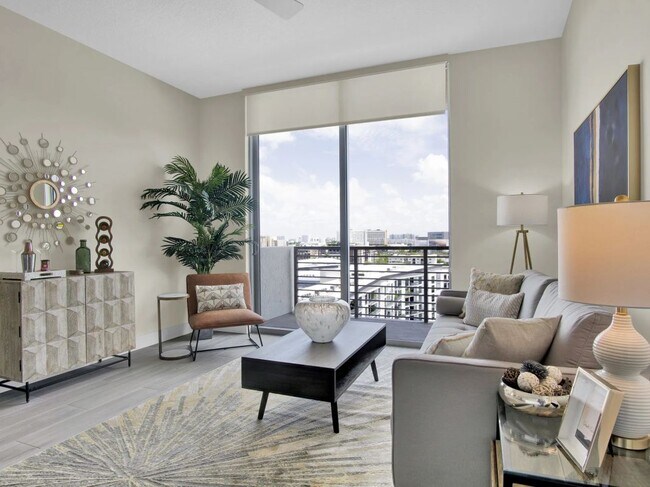 1000 NW 7th St Unit D