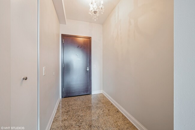 Photo - 33 W Ontario St Unit 50C