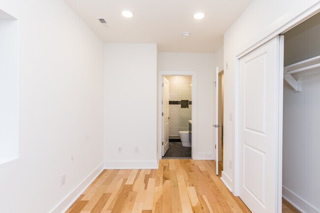 Photo - 4100 Ludlow St