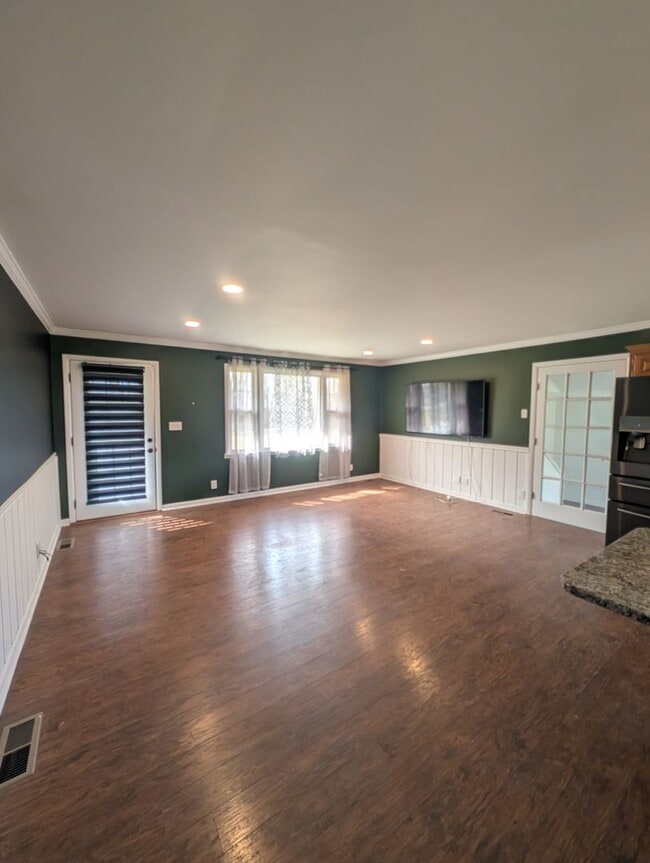 Photo - Available Now!!! Charming 3-Bedroom Brick Ranch Close to Nashville!