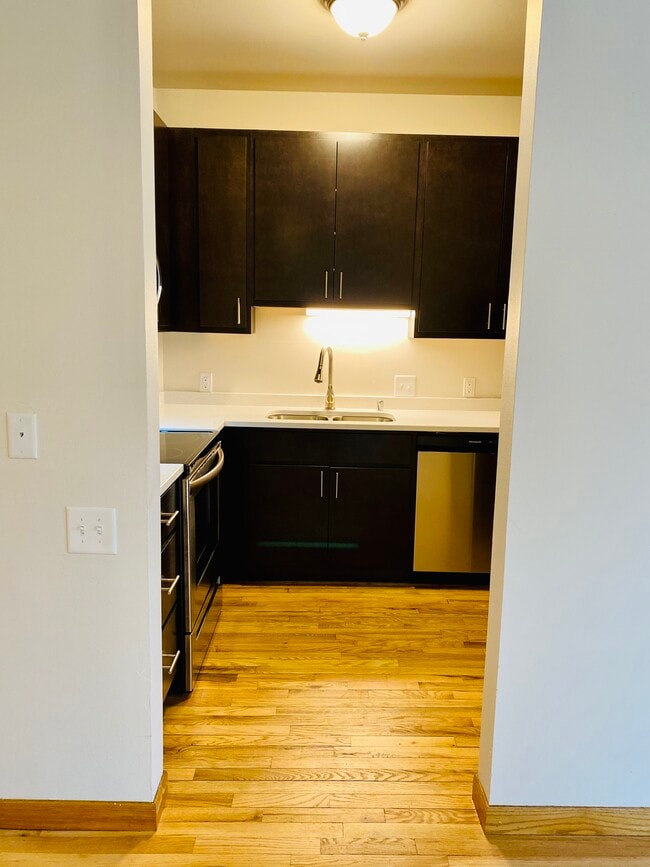 Cardinal Apartments Madison, WI