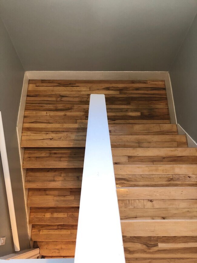 Photo - 298 Hazelwood Terrace Unit Upstairs