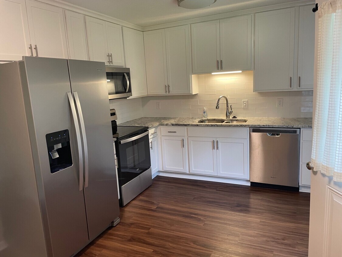 Photo - 11632 S Williamsburg Dr