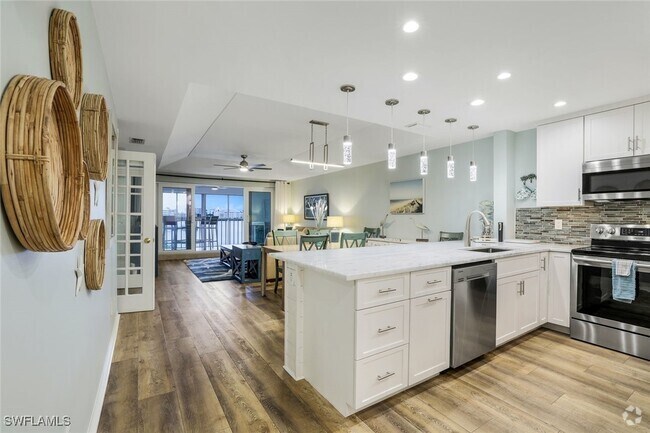 Building Photo - 9101 Vanderbilt Dr Unit 1-302 Rental