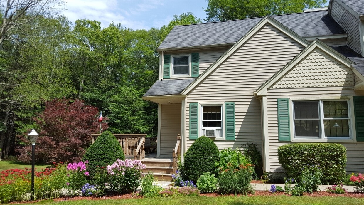 Photo - 171 Eastford Rd (Woodstock, CT)