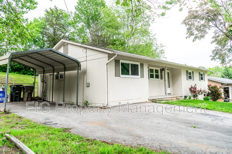 Photo - 4610 Sullivan Rd