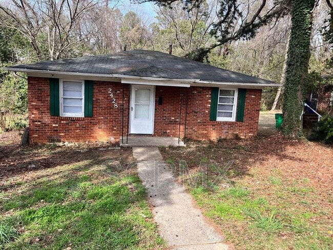 Photo - 2428 Crestview Dr