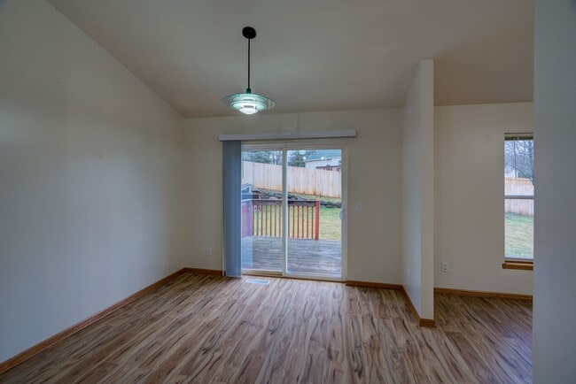 Photo - 1509 Bultman Rd