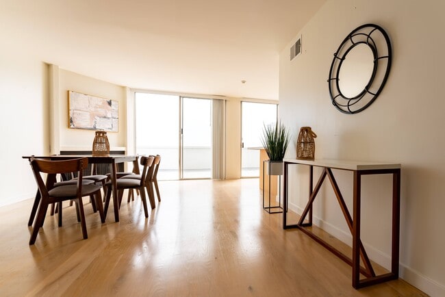 Photo - San Vicente Tower