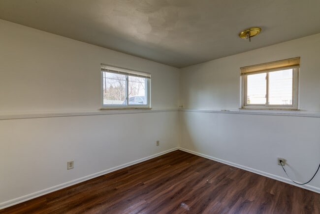 Photo - 6315 Grovenburg Rd