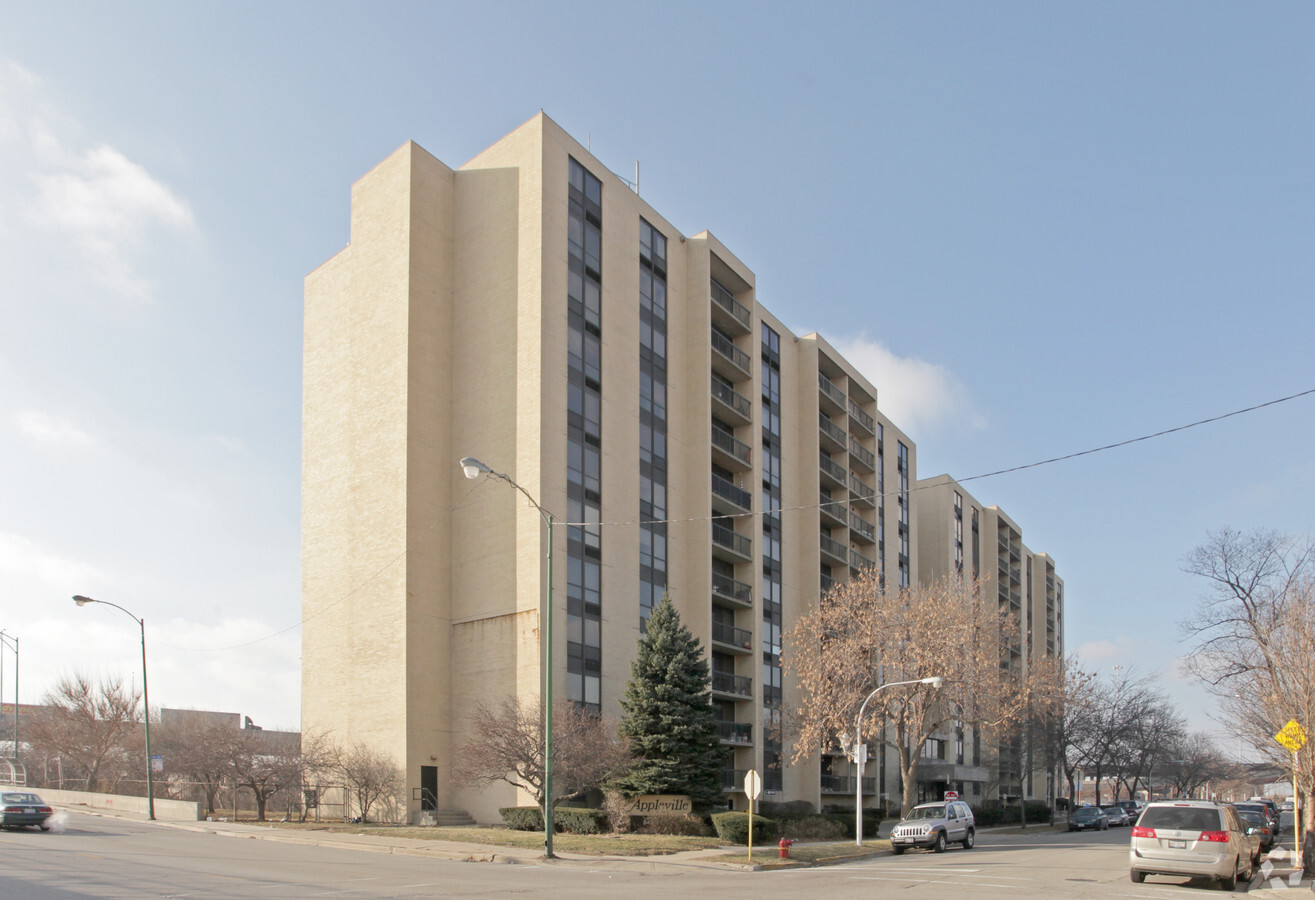 Photo - Appleville Condominium